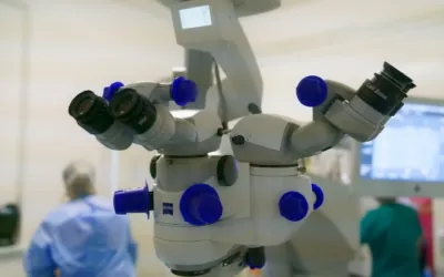 Laser eye surgery microscope